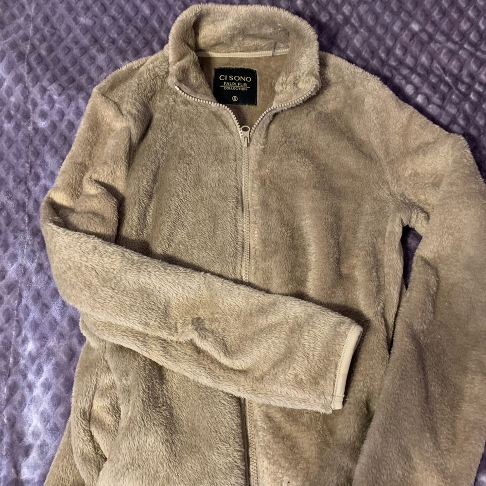 Sherpa zip up